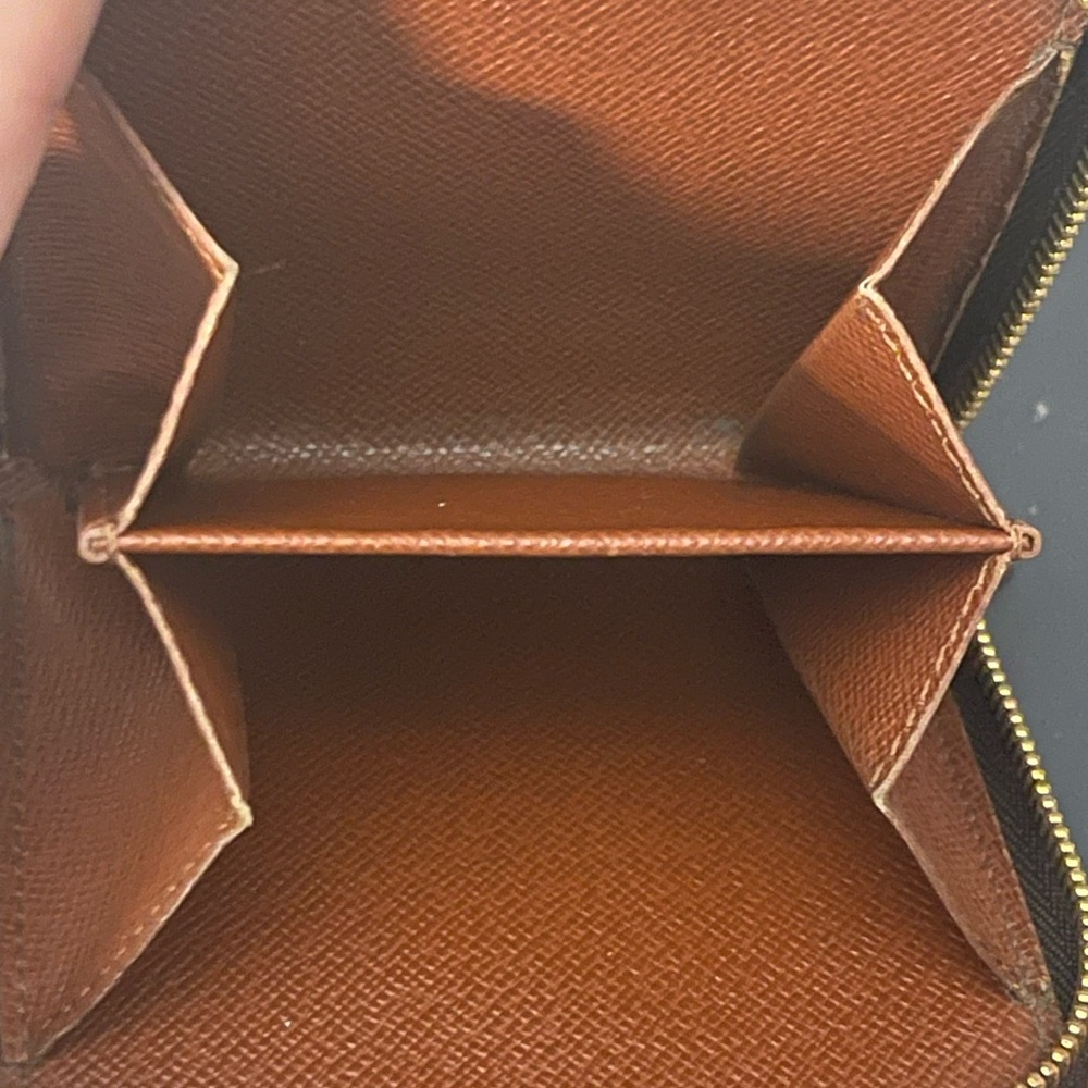 Louis Vuitton classic Brown Monogram Wallet - Picture 12 of 15